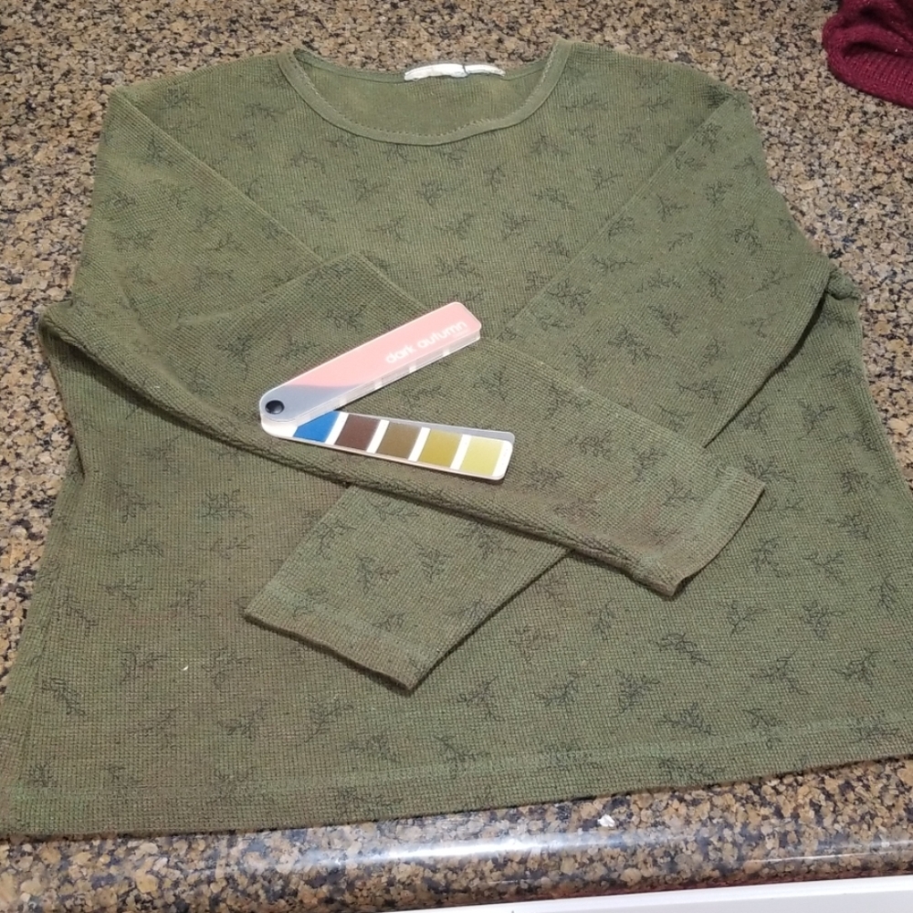 Dark autumn long sleeved shirt olive green